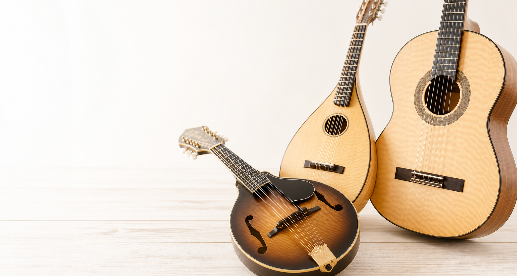 Mandoline, Mandola und Gitarre